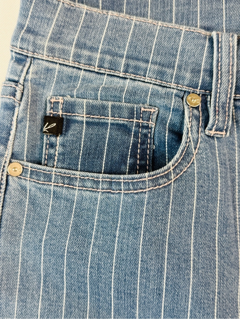 KanCan Pinstripe Flare Jeans Size 9/28 High Rise Blue Denim Bell Bottoms - Picture 4 of 10